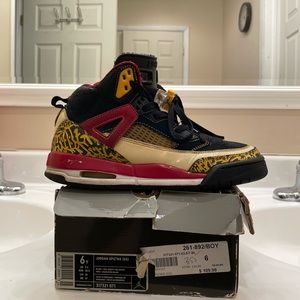 Jordan Spizike Kings County (GS) Size 6Y